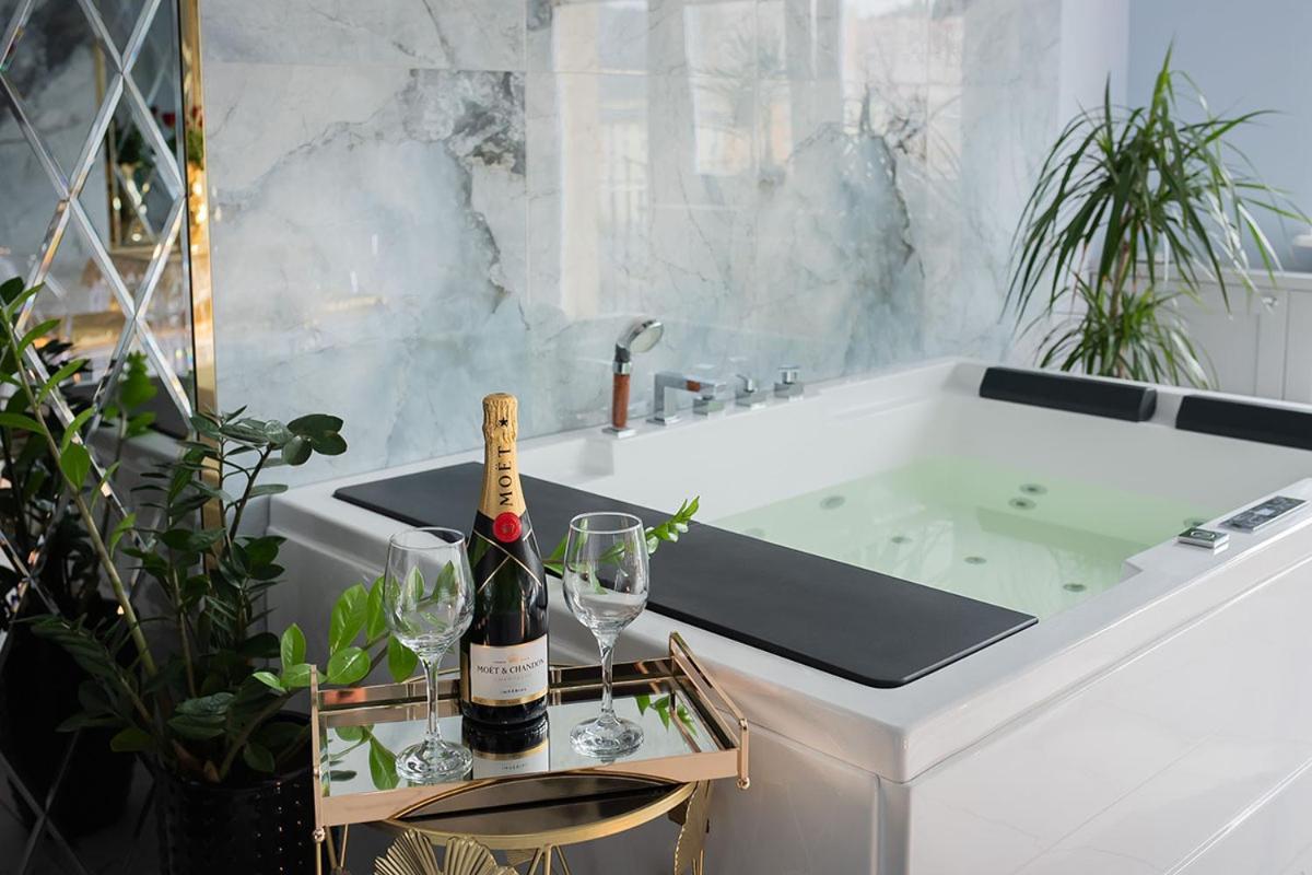 Apartament Jacuzzi Gdynia Buitenkant foto